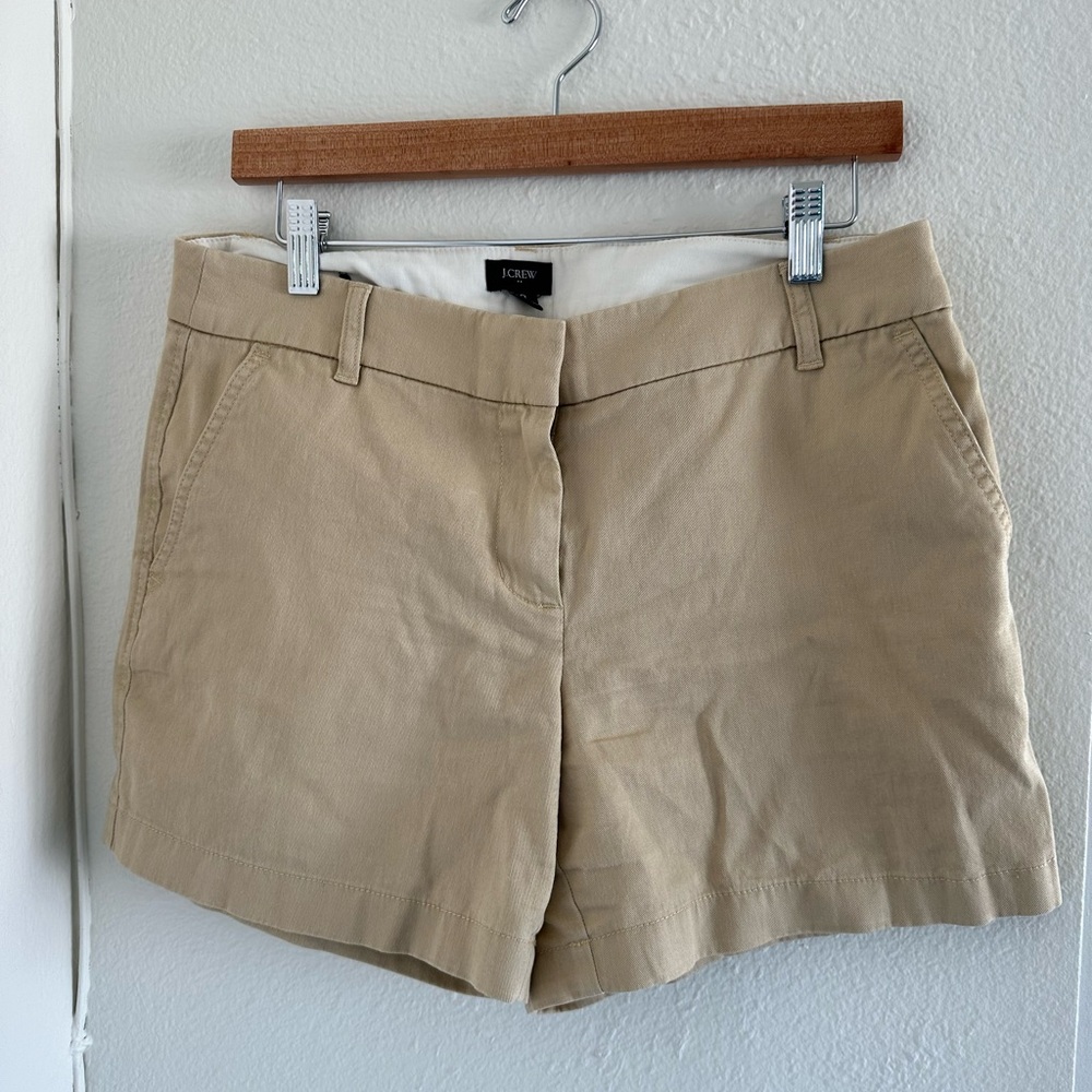 J.Crew Chino Shorts in Beige Khaki | Classic Fit | Size 8